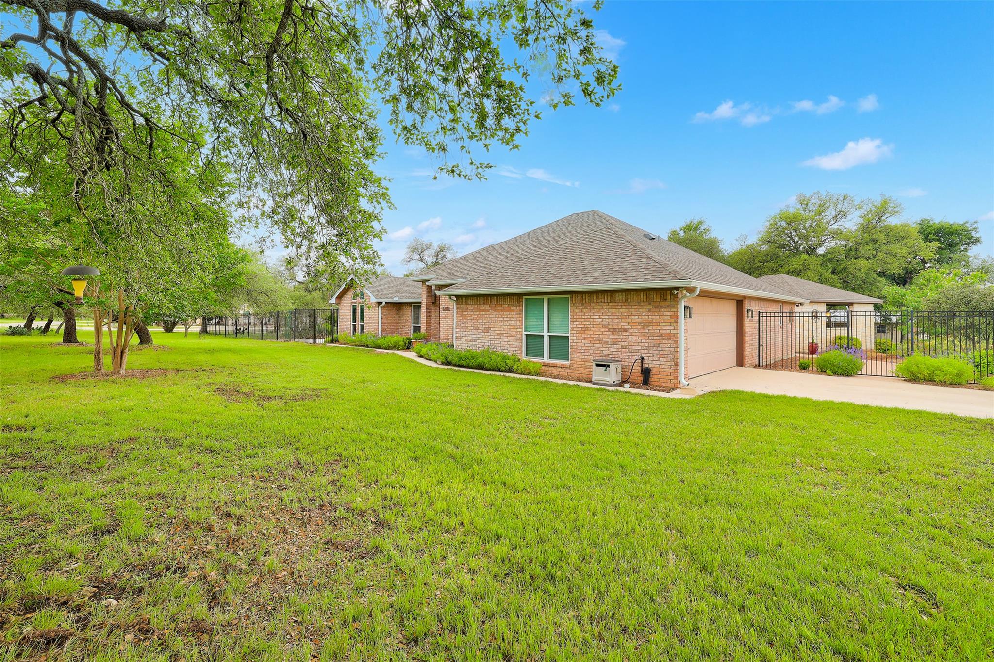 9840 N Live Oak RD