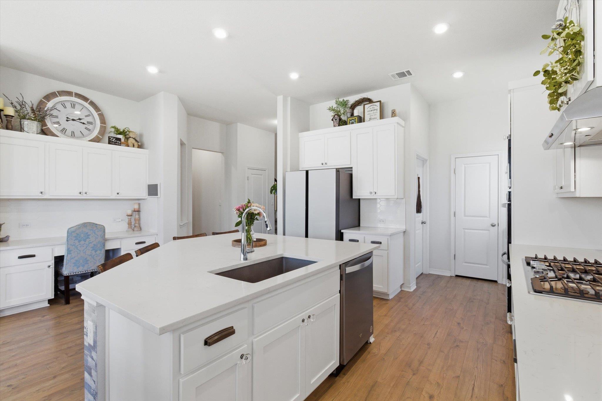 166 W Branch RD