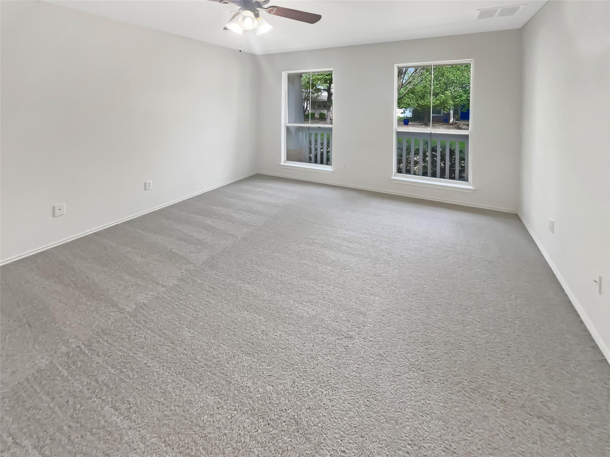 1427 Davis Mountain LOOP