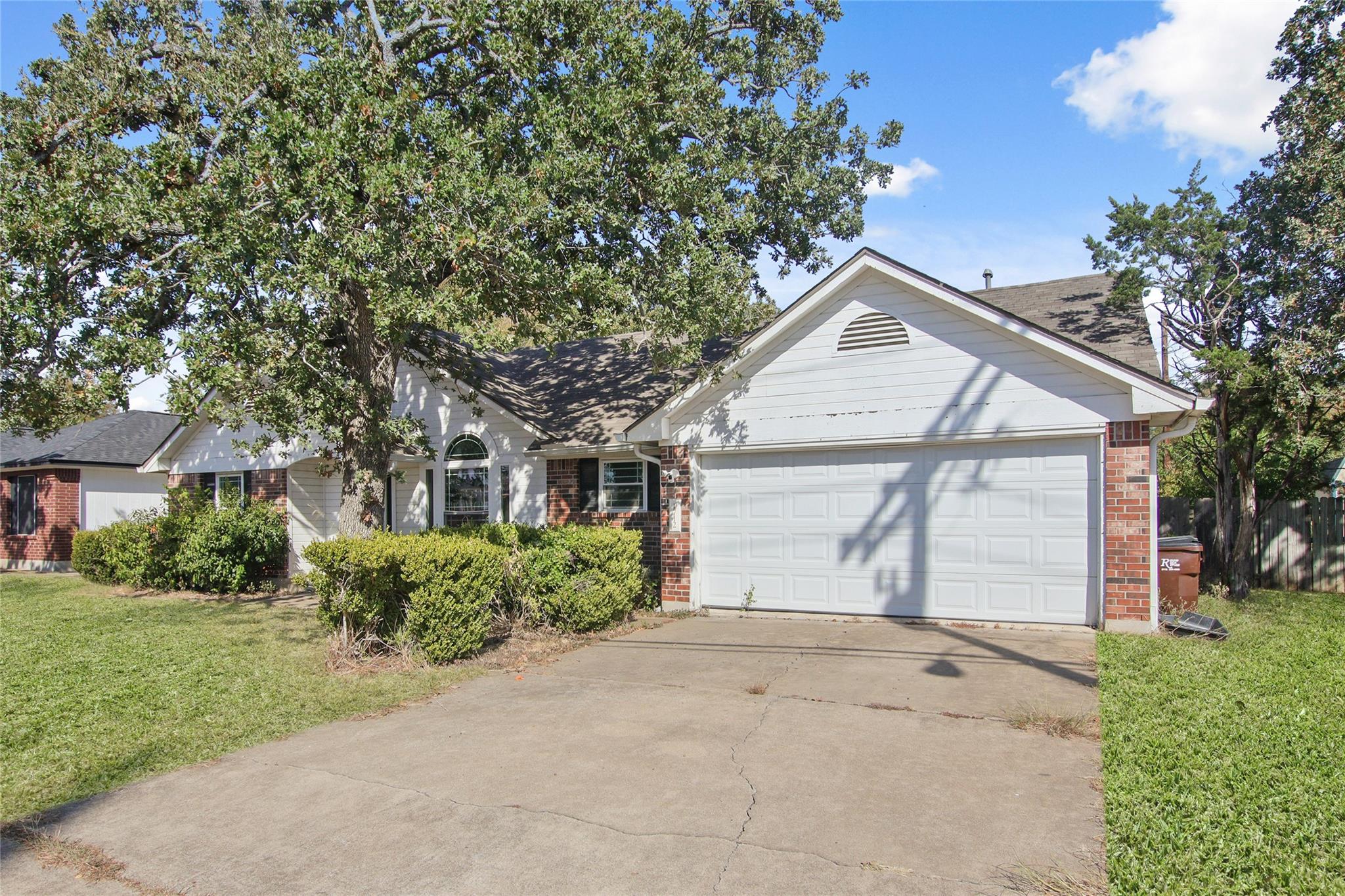 1712 Somerset DR