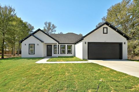 109 Kawainui LN Bastrop TX 78602