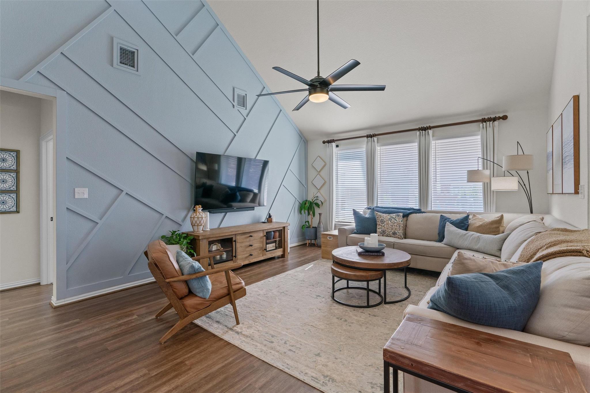 6401 Golden Bough LN