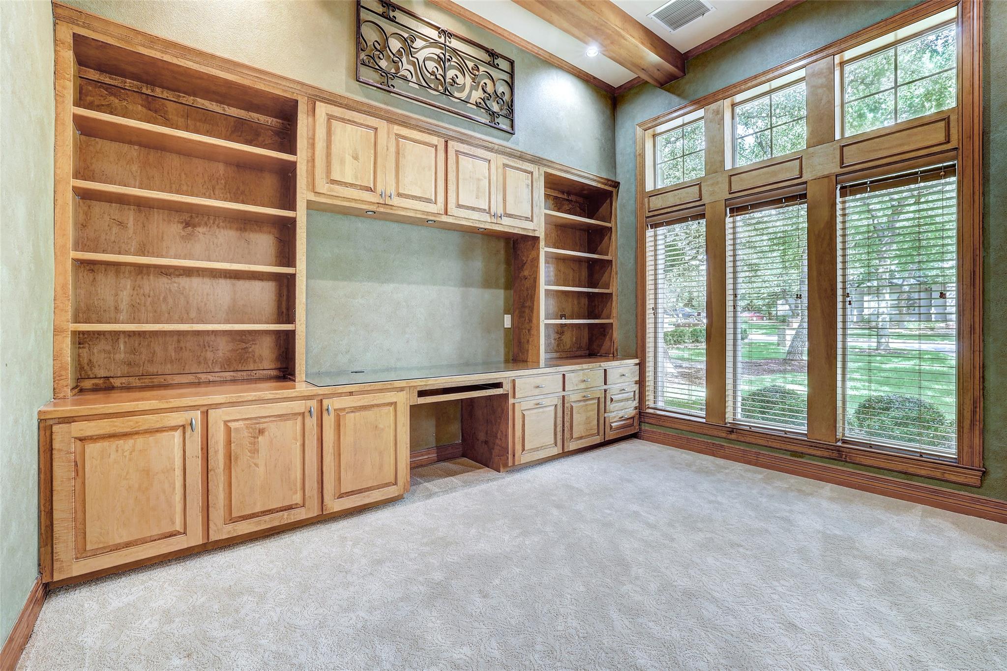 25 Meadows End DR