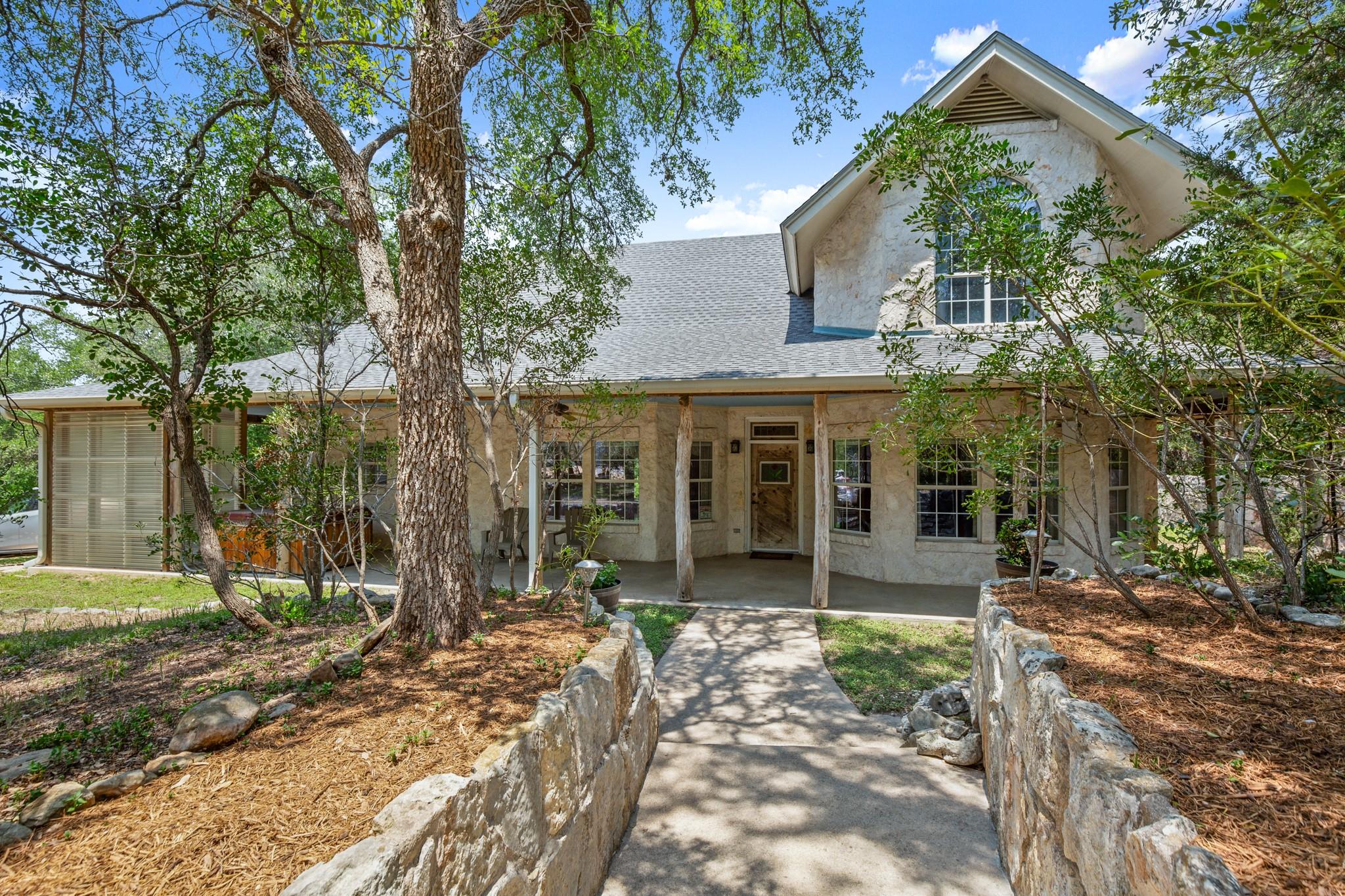 108 Lauren LN