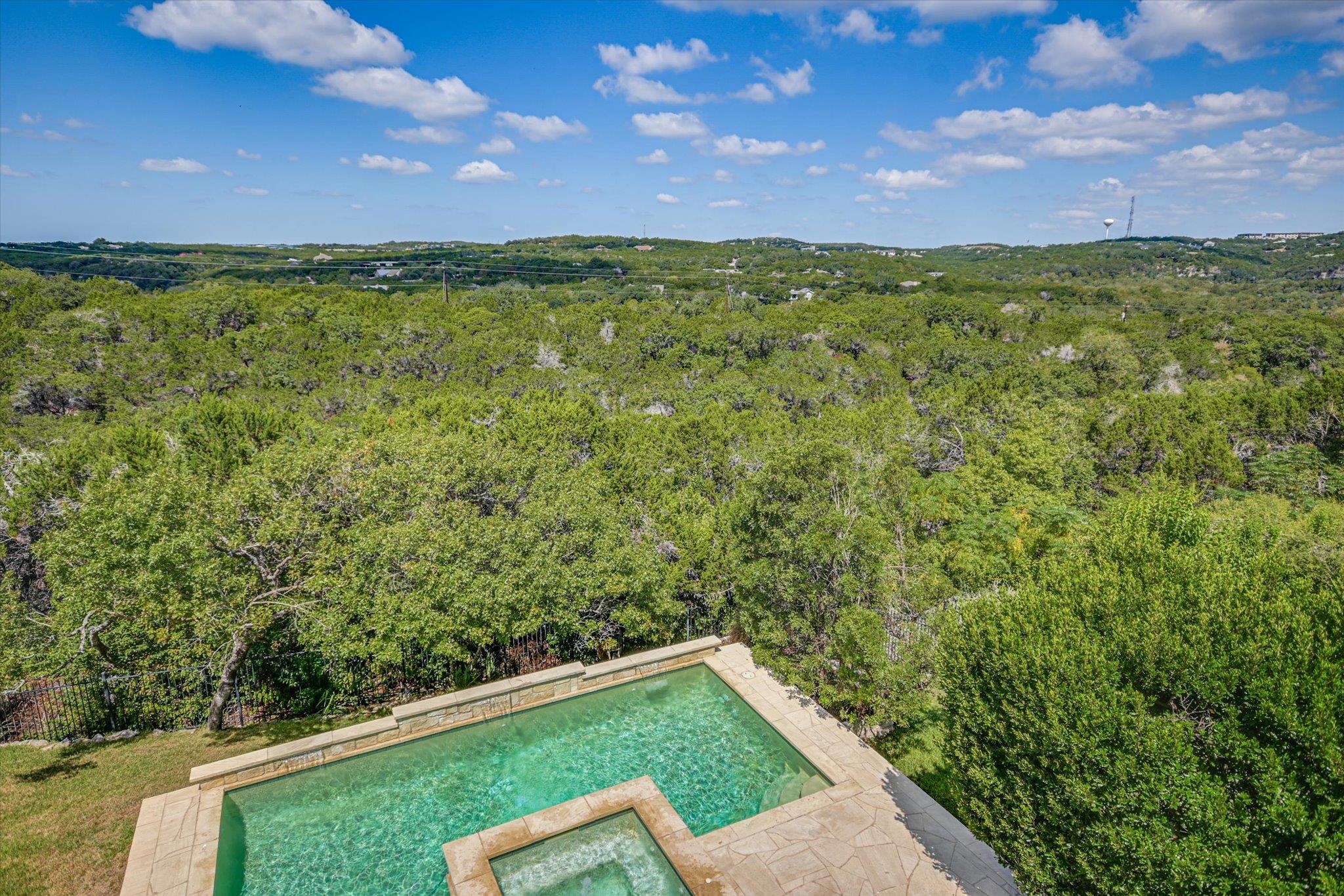 1812 Chalk Rock CV