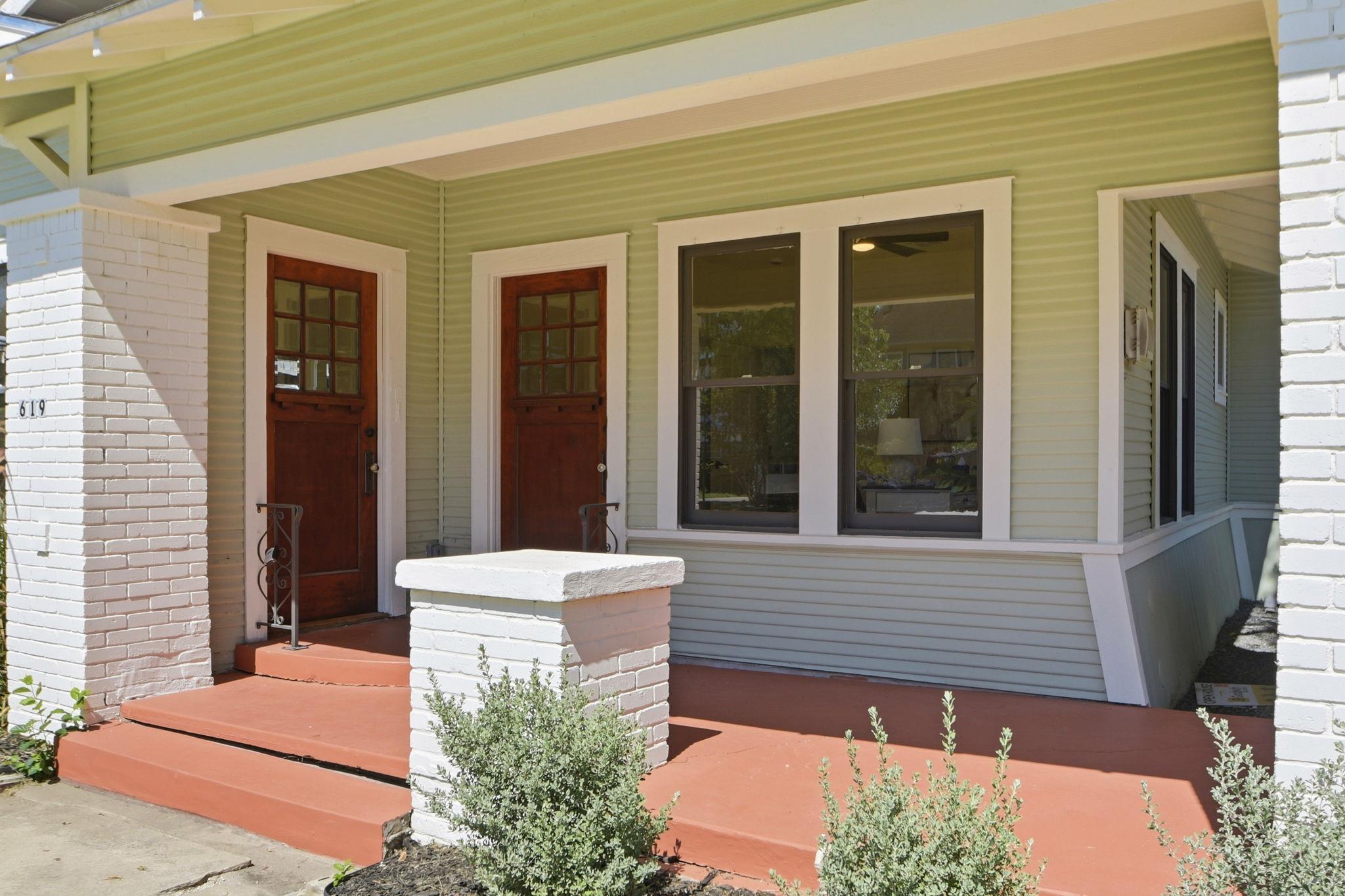 619 W Kings Highway