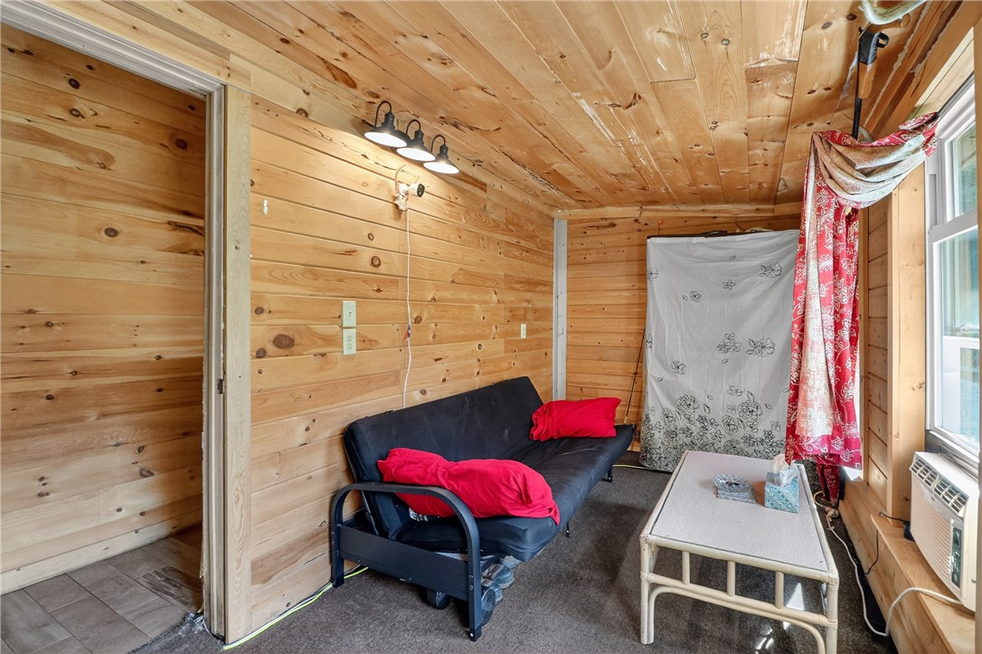 Holbrook, Pennsylvania 15341, United States, 1 Bedroom Bedrooms, ,1 BathroomBathrooms,Residential,Active,191019