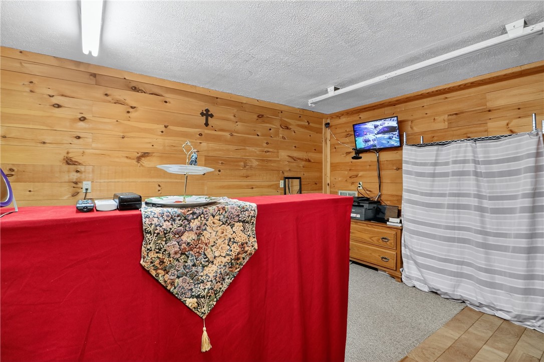 Holbrook, Pennsylvania 15341, United States, 1 Bedroom Bedrooms, ,1 BathroomBathrooms,Residential,Active,191019