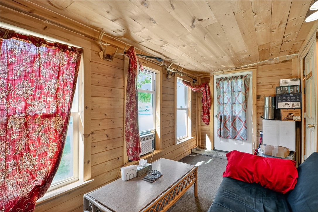 Holbrook, Pennsylvania 15341, United States, 1 Bedroom Bedrooms, ,1 BathroomBathrooms,Residential,Active,191019