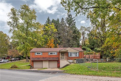 Photo of 20 Broadhead Ave, Crafton, PA 15205 (MLS # 1727285)