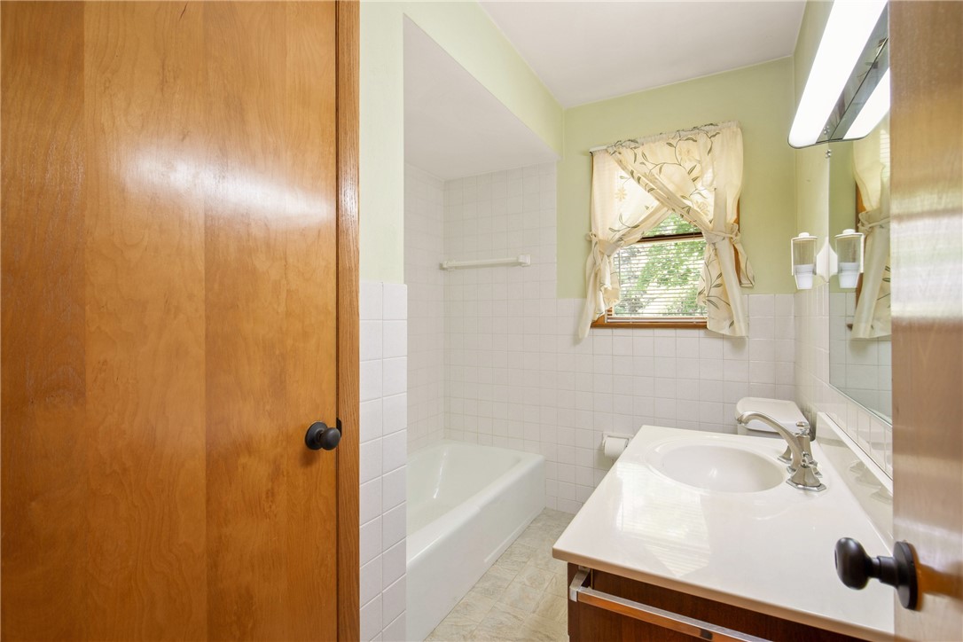 Somerset Twp, Pennsylvania 15541, United States, 3 Bedrooms Bedrooms, ,1 BathroomBathrooms,Residential,Active,149503