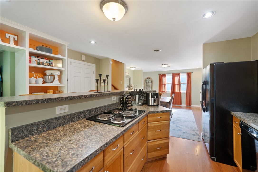 Brighton Heights, Pennsylvania 15212, United States, 3 Bedrooms Bedrooms, ,2 BathroomsBathrooms,Residential,Active,185944