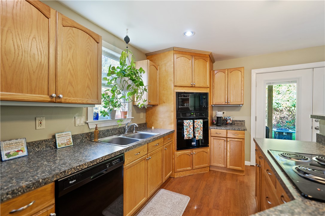 Brighton Heights, Pennsylvania 15212, United States, 3 Bedrooms Bedrooms, ,2 BathroomsBathrooms,Residential,Active,185944