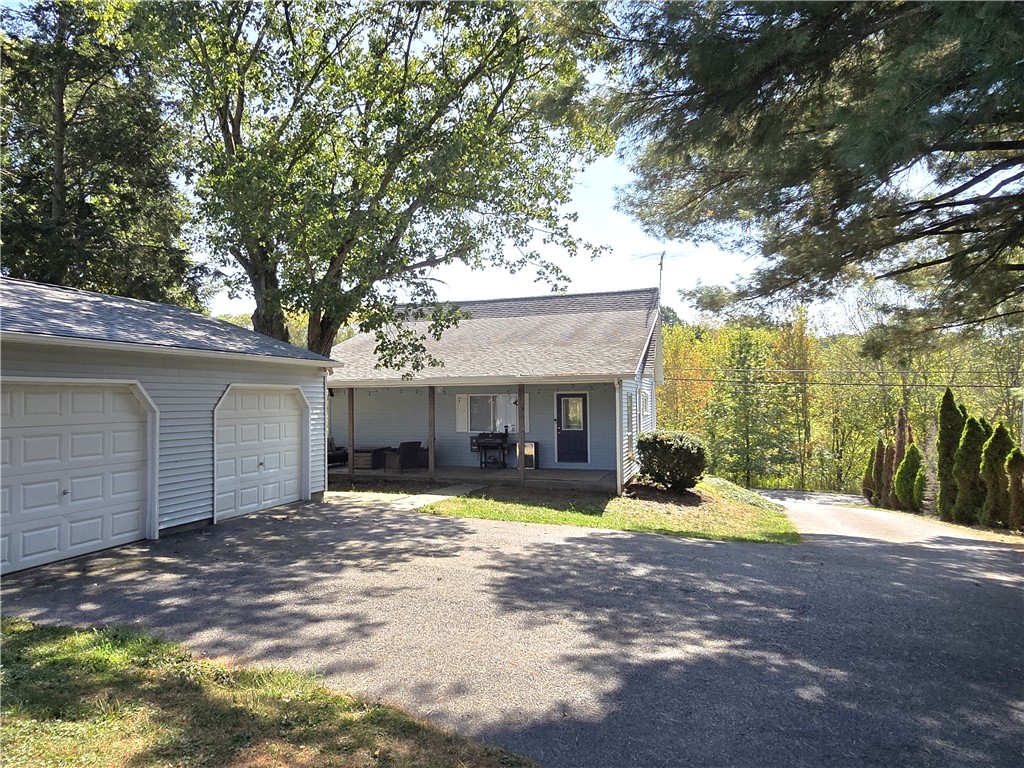 Center Twp, Pennsylvania 16001, United States, 2 Bedrooms Bedrooms, ,2 BathroomsBathrooms,Residential,Active,212315