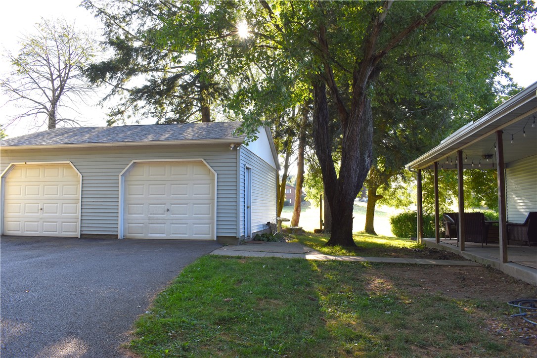 Center Twp, Pennsylvania 16001, United States, 2 Bedrooms Bedrooms, ,2 BathroomsBathrooms,Residential,Active,212315