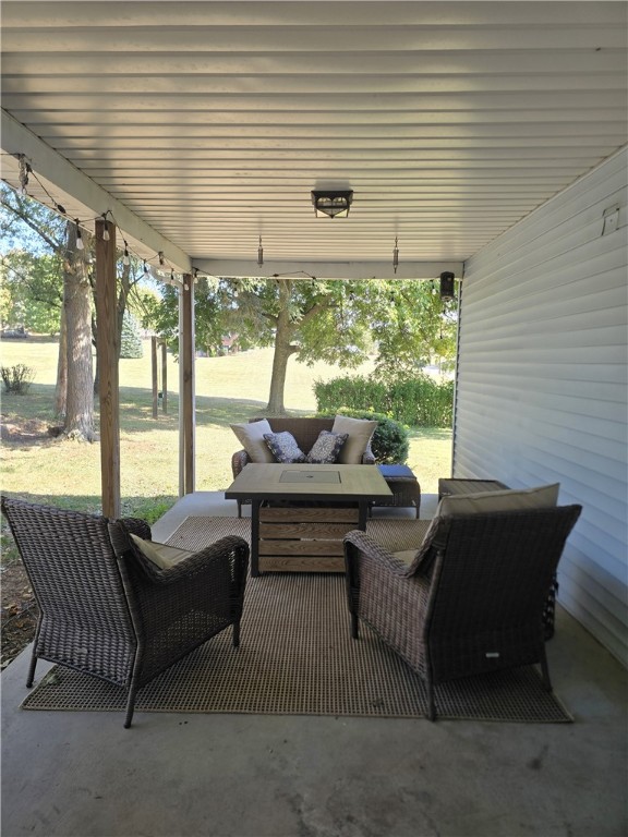 Center Twp, Pennsylvania 16001, United States, 2 Bedrooms Bedrooms, ,2 BathroomsBathrooms,Residential,Active,212315