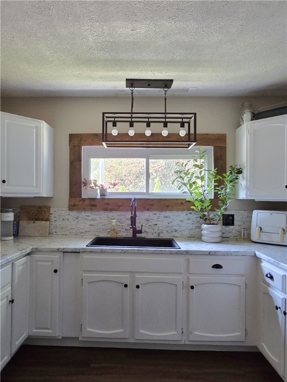 Center Twp, Pennsylvania 16001, United States, 2 Bedrooms Bedrooms, ,2 BathroomsBathrooms,Residential,Active,212315