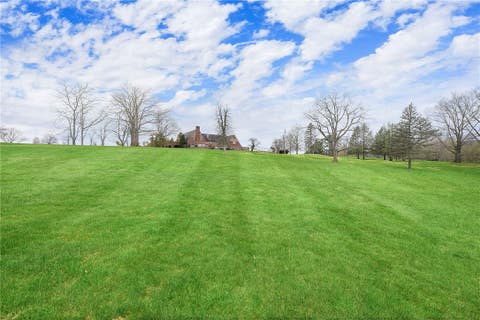 Townhouse For Sale - 1300 Lane Ave Ave<br/> Harrison Twp, PA 15065