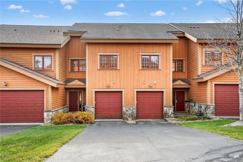 496 Southwind Cir Seven Springs Resort PA 15622