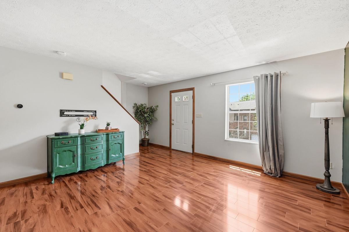 602 Sunset Circle