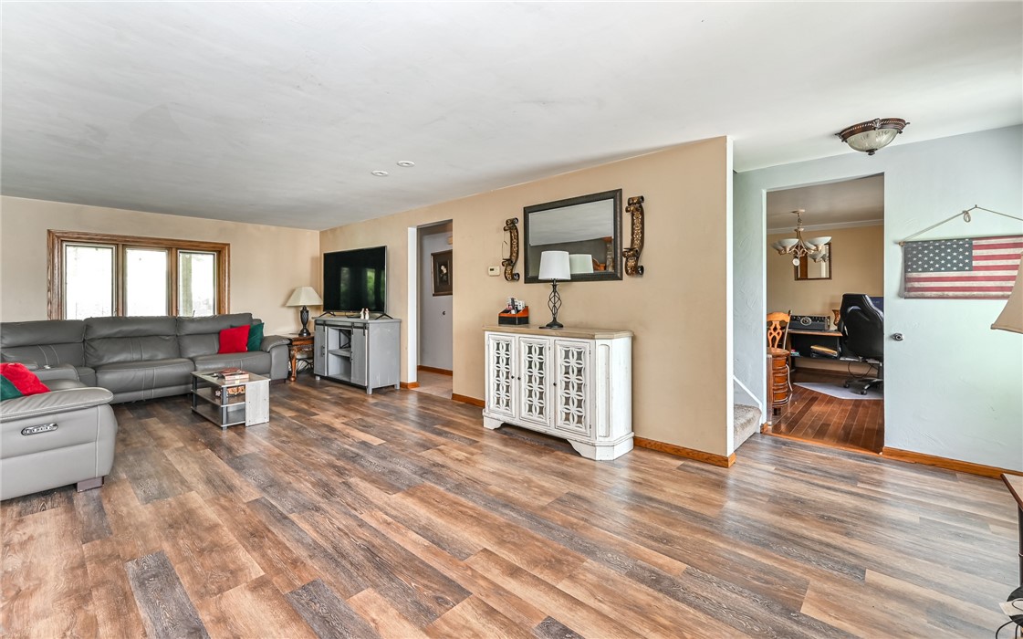 3118 Haberlein Rd