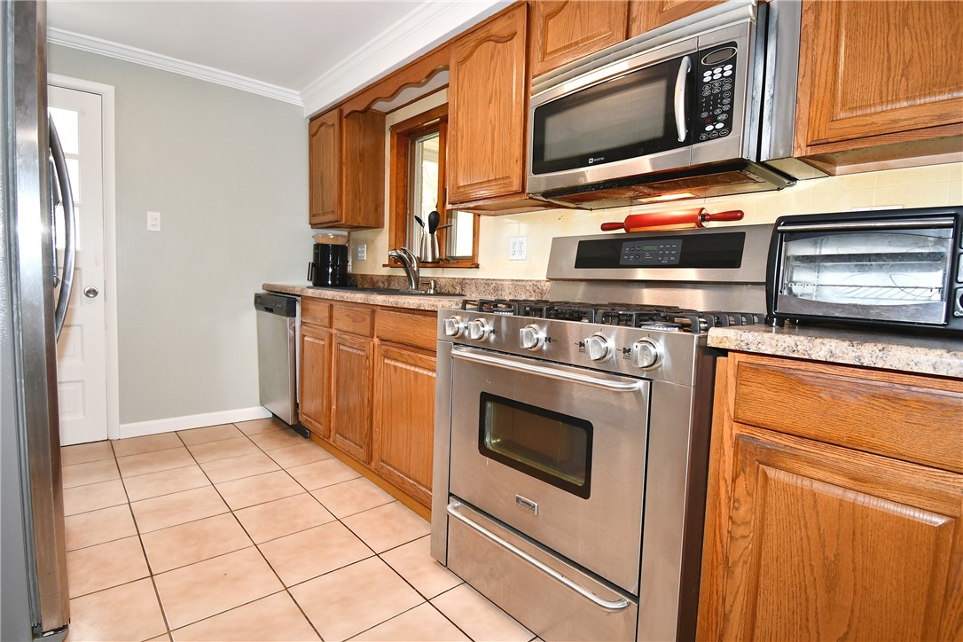 547 Pointview Rd Rd, Brentwood, Pennsylvania image 9