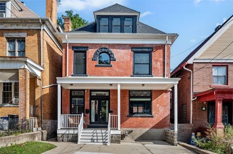 Photo of 5531 Columbo St, Pittsburgh, PA 15206 (MLS # 1724951)