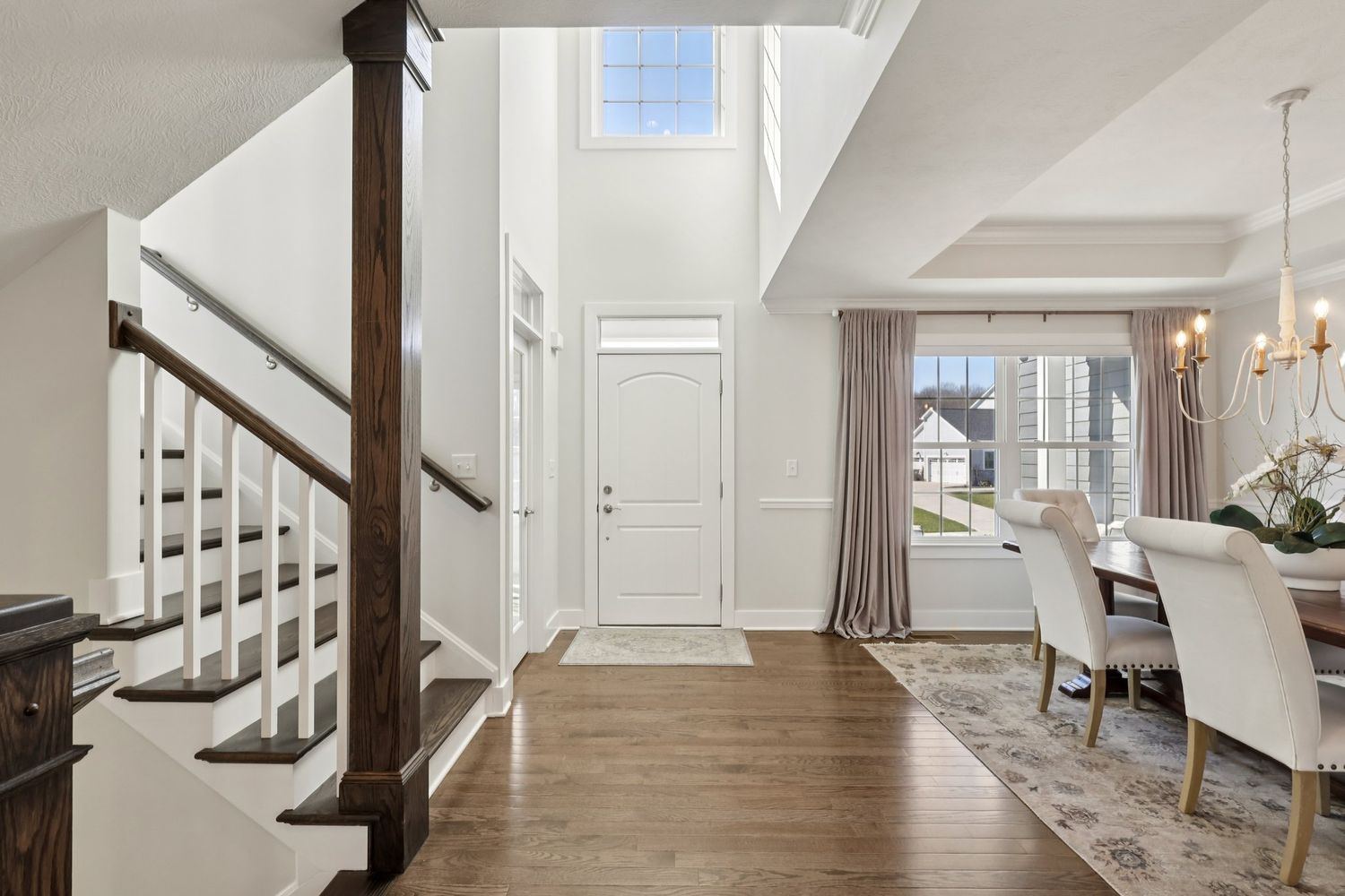 216 HICKORY Lane