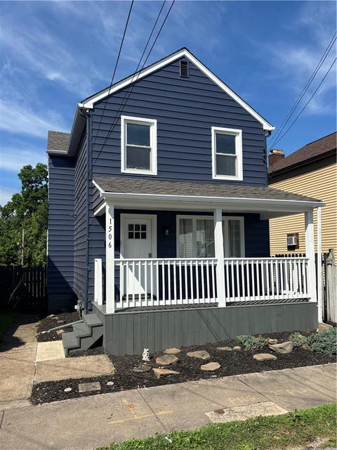 Photo of 1506 Grant St, Braddock, PA 15104 (MLS # 1760442)
