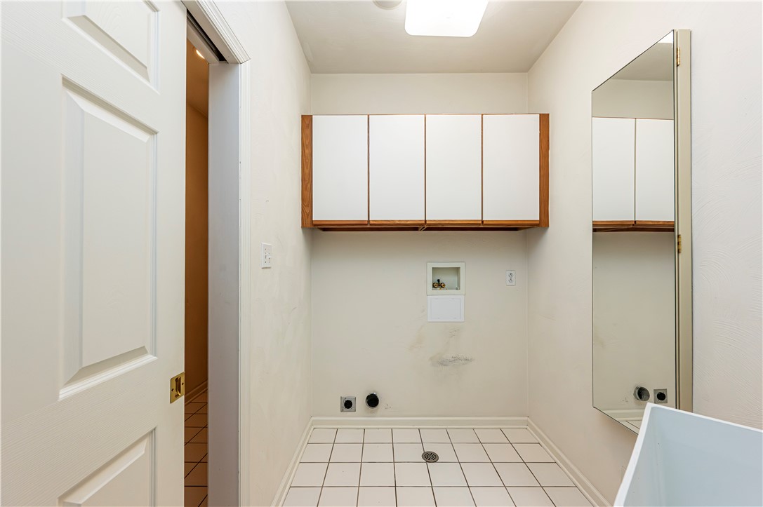 Mt Pleasant Twp, Pennsylvania 15666, United States, 3 Bedrooms Bedrooms, ,3 BathroomsBathrooms,Residential,Active,228880