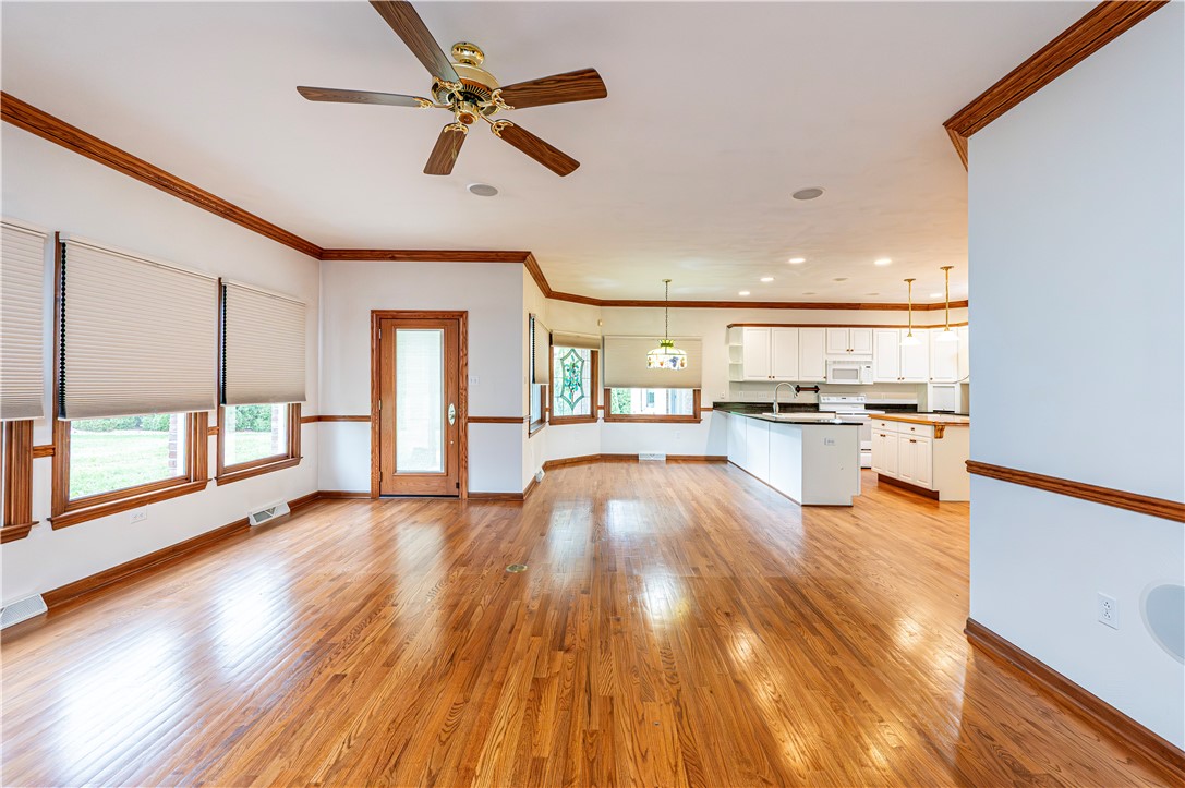 Mt Pleasant Twp, Pennsylvania 15666, United States, 3 Bedrooms Bedrooms, ,3 BathroomsBathrooms,Residential,Active,228880