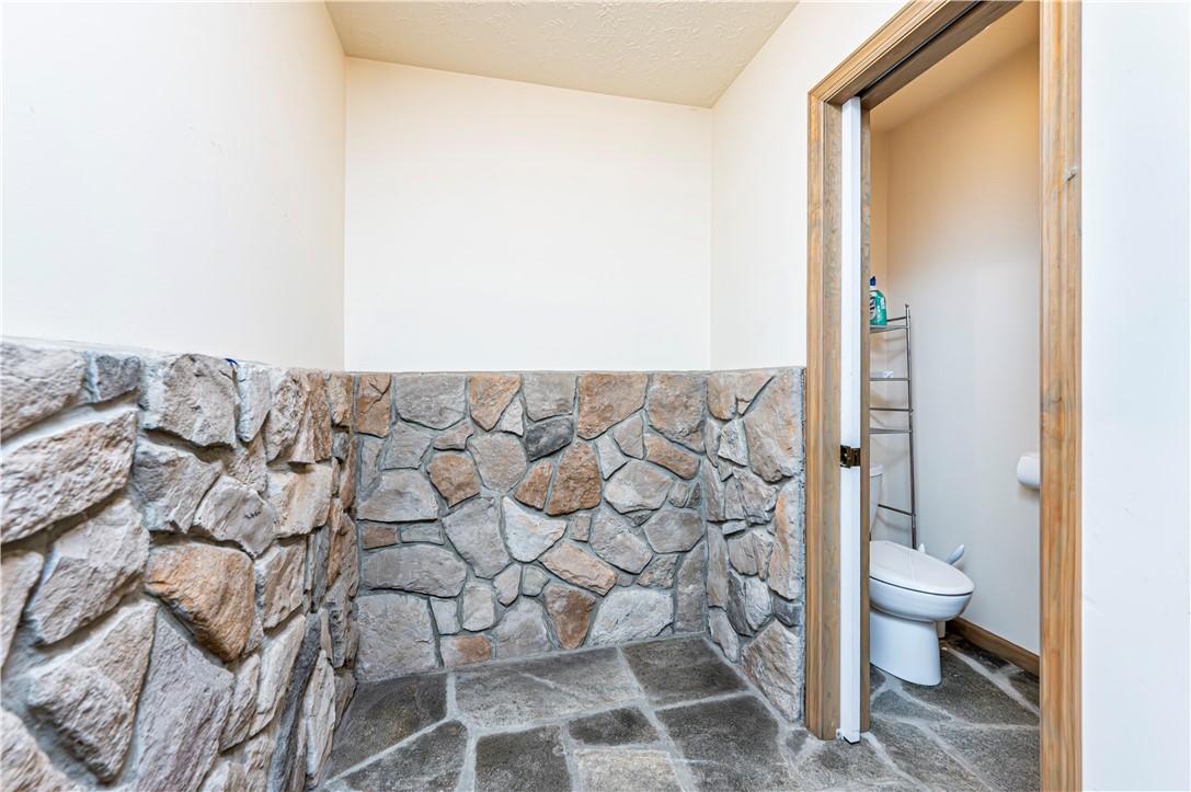 Mt Pleasant Twp, Pennsylvania 15666, United States, 3 Bedrooms Bedrooms, ,3 BathroomsBathrooms,Residential,Active,228880