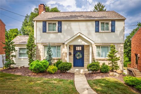 Photo of 104 Seneca Dr, Pittsburgh, PA 15228 (MLS # 1745255)
