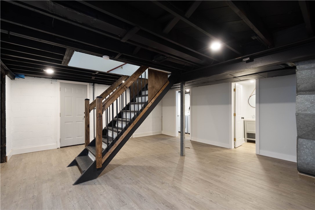 West Mifflin, Pennsylvania 15122, United States, 3 Bedrooms Bedrooms, ,2 BathroomsBathrooms,Residential,Active,250391