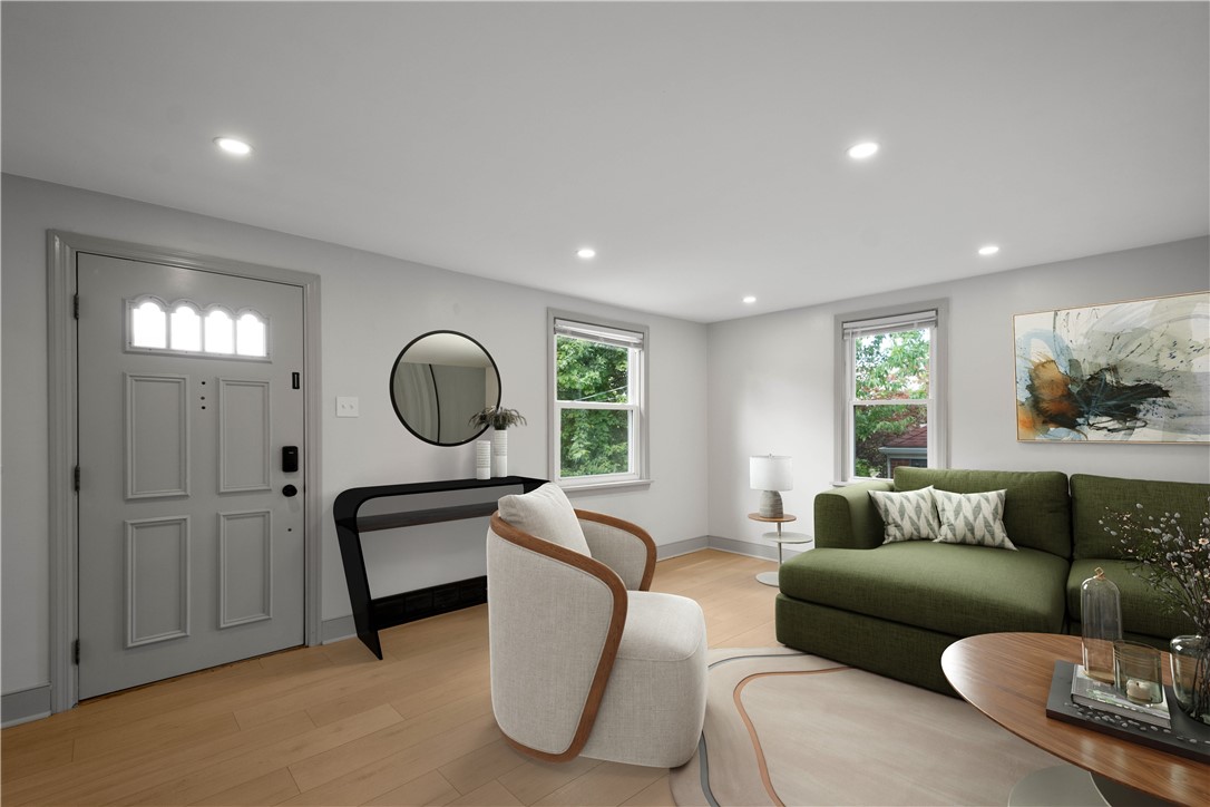 West Mifflin, Pennsylvania 15122, United States, 3 Bedrooms Bedrooms, ,2 BathroomsBathrooms,Residential,Active,250391