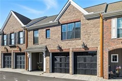 511 Rodney Ln Cranberry Twp PA 16066