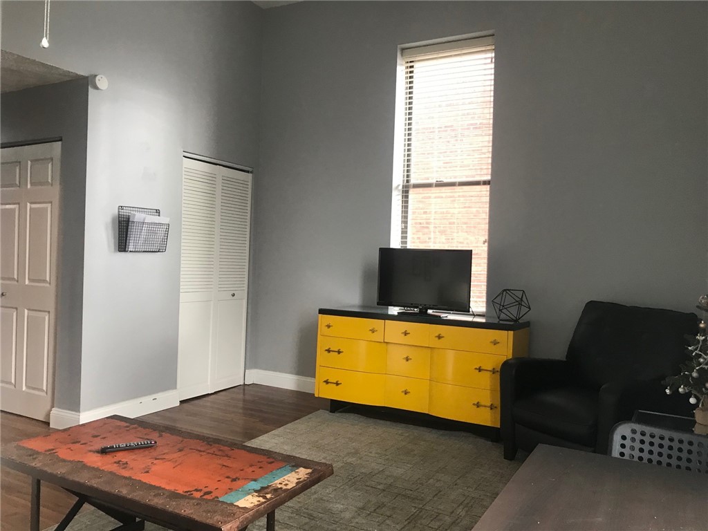 Manchester, Pennsylvania 15233, United States, 1 Bedroom Bedrooms, ,1 BathroomBathrooms,Residential,Active,91069