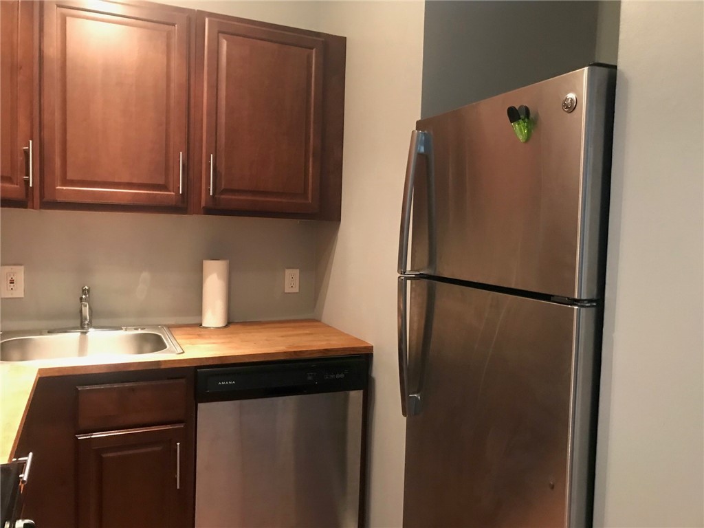 Manchester, Pennsylvania 15233, United States, 1 Bedroom Bedrooms, ,1 BathroomBathrooms,Residential,Active,91069