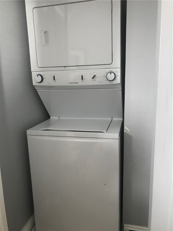 Manchester, Pennsylvania 15233, United States, 1 Bedroom Bedrooms, ,1 BathroomBathrooms,Residential,Active,91069