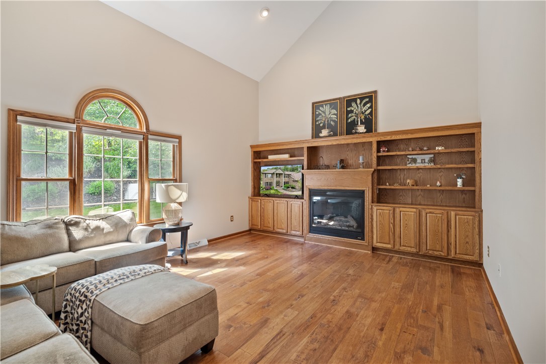 321 Ivy Dr.