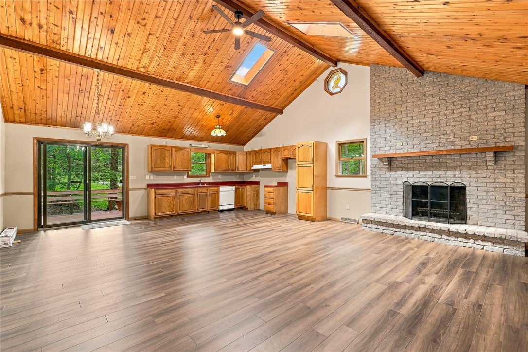490 Cherry Lane