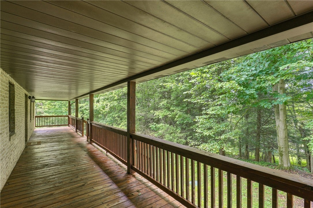 490 Cherry Lane