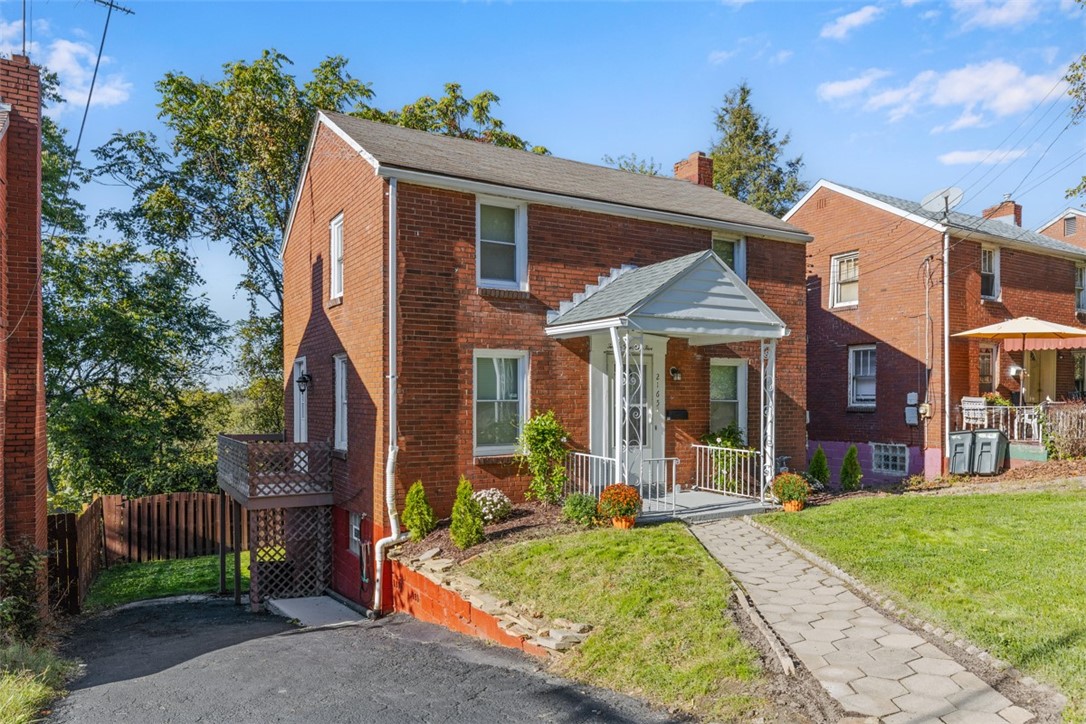 2165 Lindsay Rd