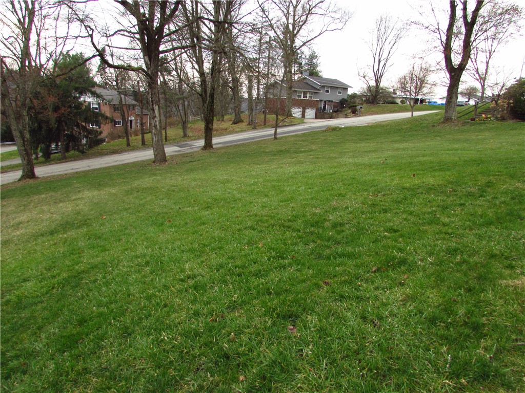 3352 Evergreen Drive Dr, Murrysville, Pennsylvania image 3