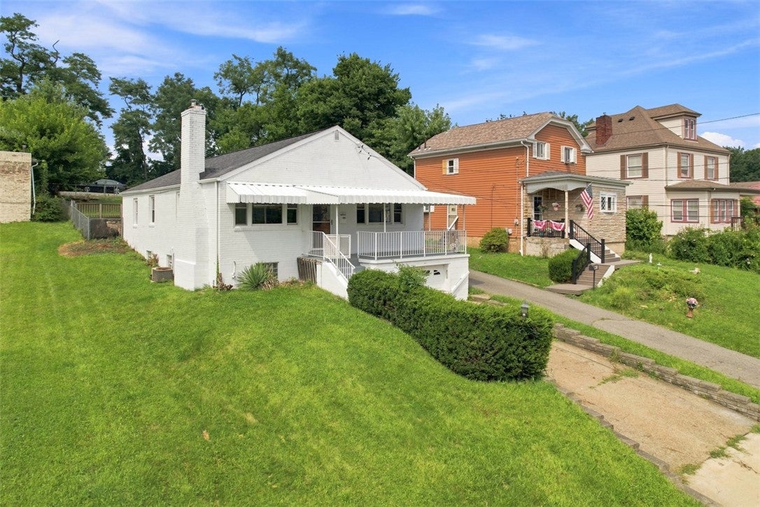 3129 Churchview