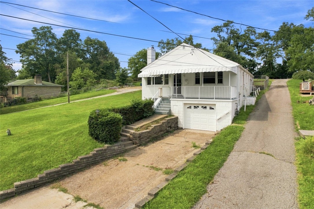 3129 Churchview