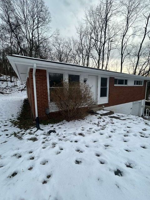 Photo of 404 Northern Pike, Pittsburgh, PA 15235 (MLS # 1735249)