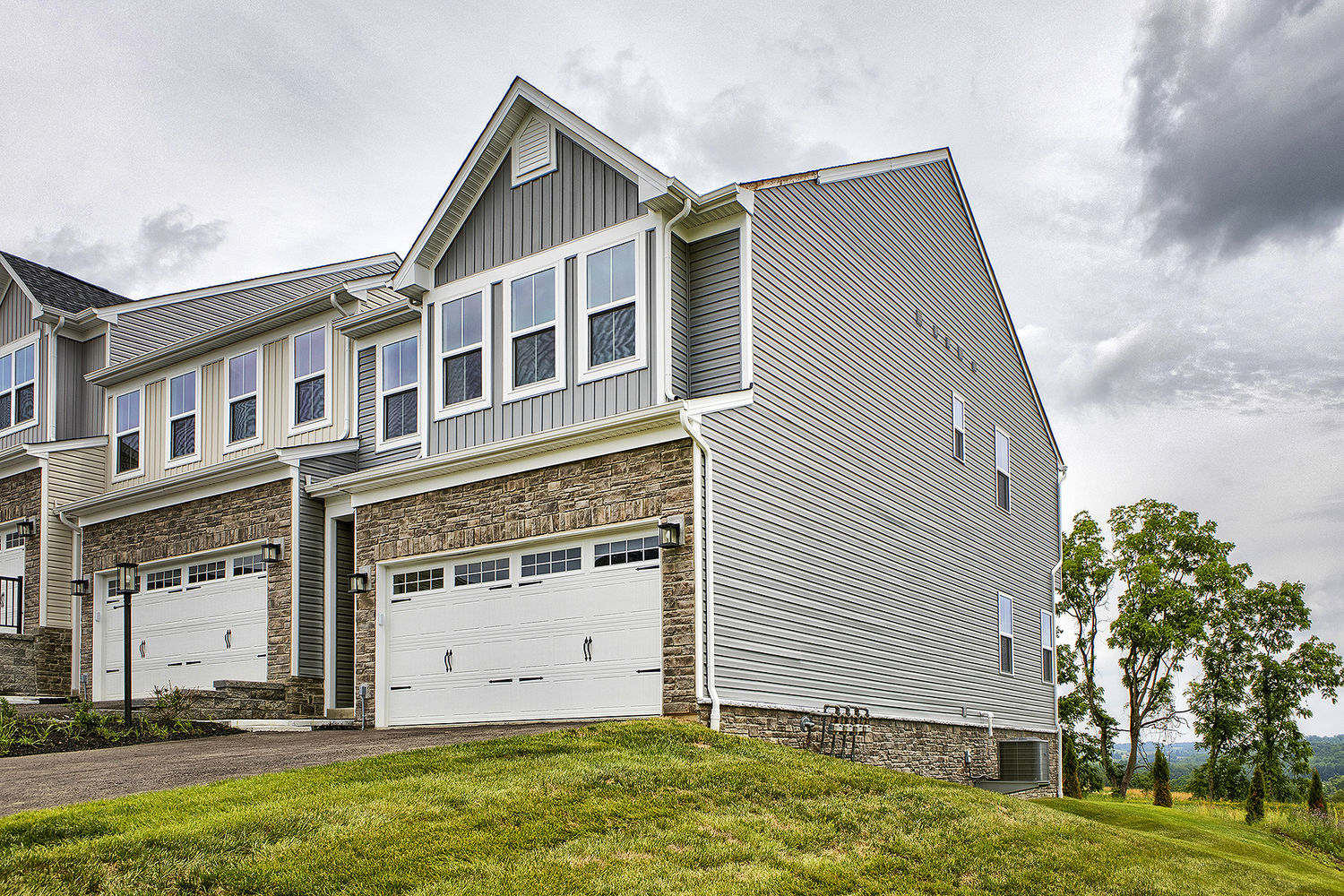 5002 Wellington Ct
