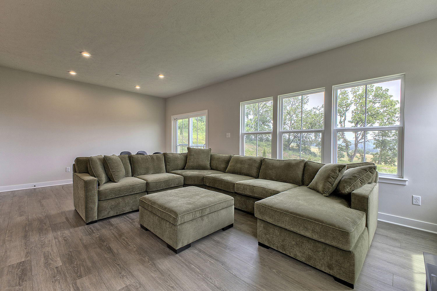 5002 Wellington Ct
