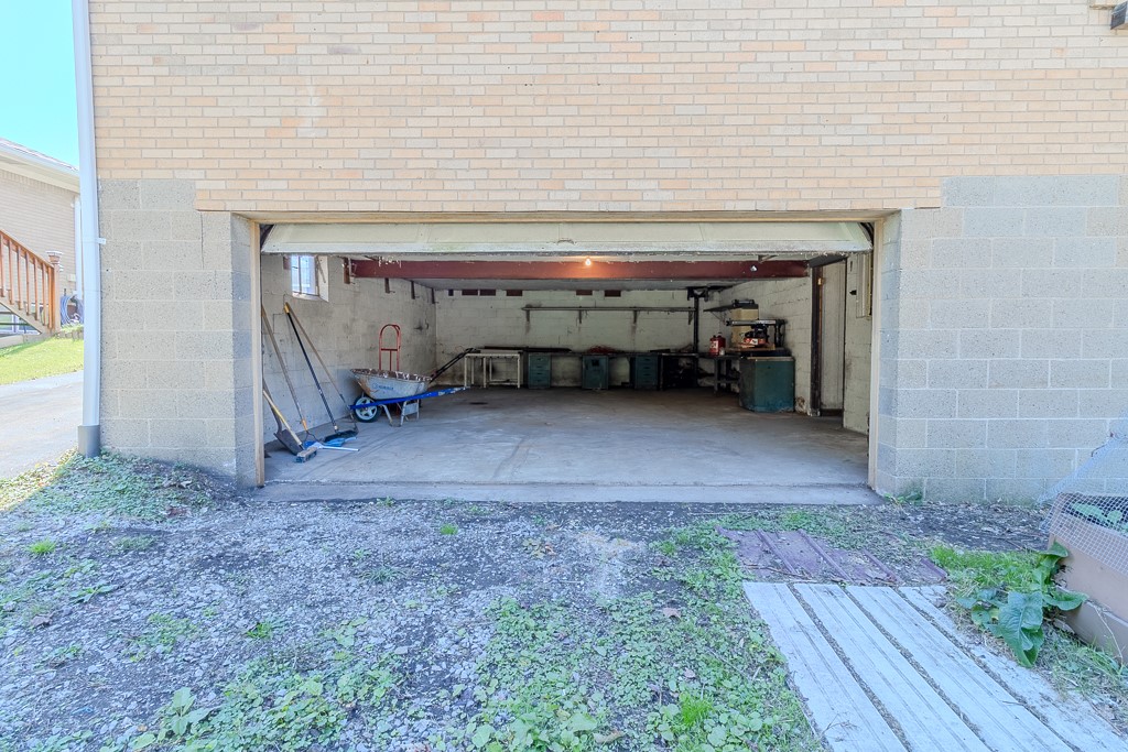 Monroeville, Pennsylvania 15146, United States, 3 Bedrooms Bedrooms, ,2 BathroomsBathrooms,Residential,Active,223763